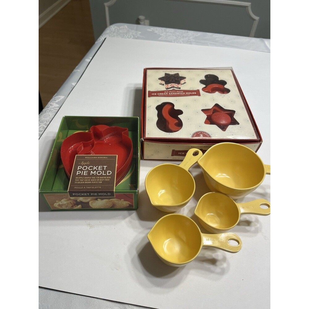 Lot of Williams Sonoma Apple Pocket Pie, Ice Cream Sandwich Molds Measuring Cups
